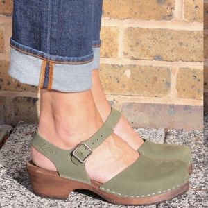 Lotta of Stockholm ankle strap low heel clogs